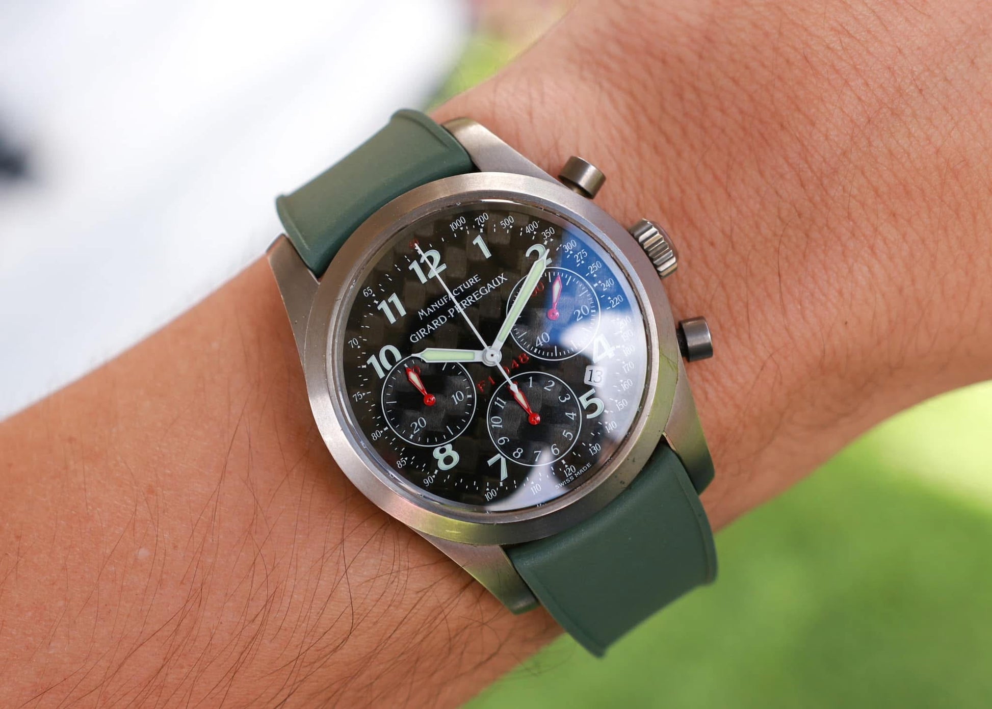 Girard-Perregaux x Ferrari F1-048 Chronograph