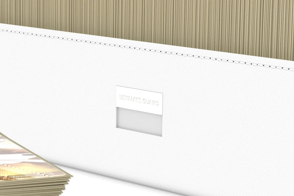 Ultimate Guard Arkhive 800+ Xenoskin White Deck Case