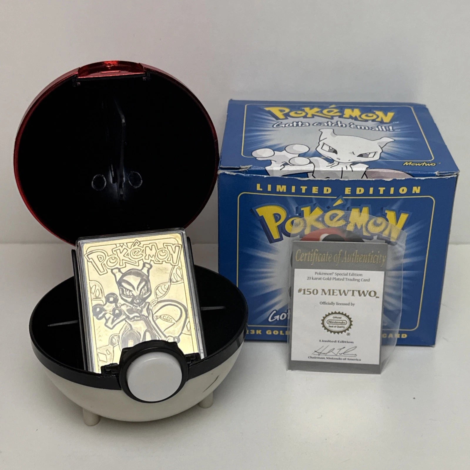 Pokémon 23K Gold-Plated Limited Edition Trading Card Mewtwo Box