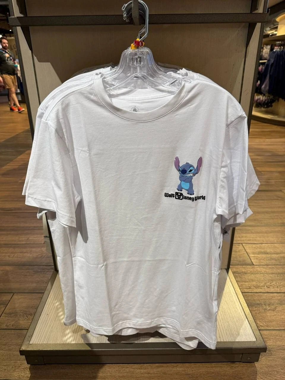 Disney parks Lilo & Stitch T-Shirt size Large L New 2025